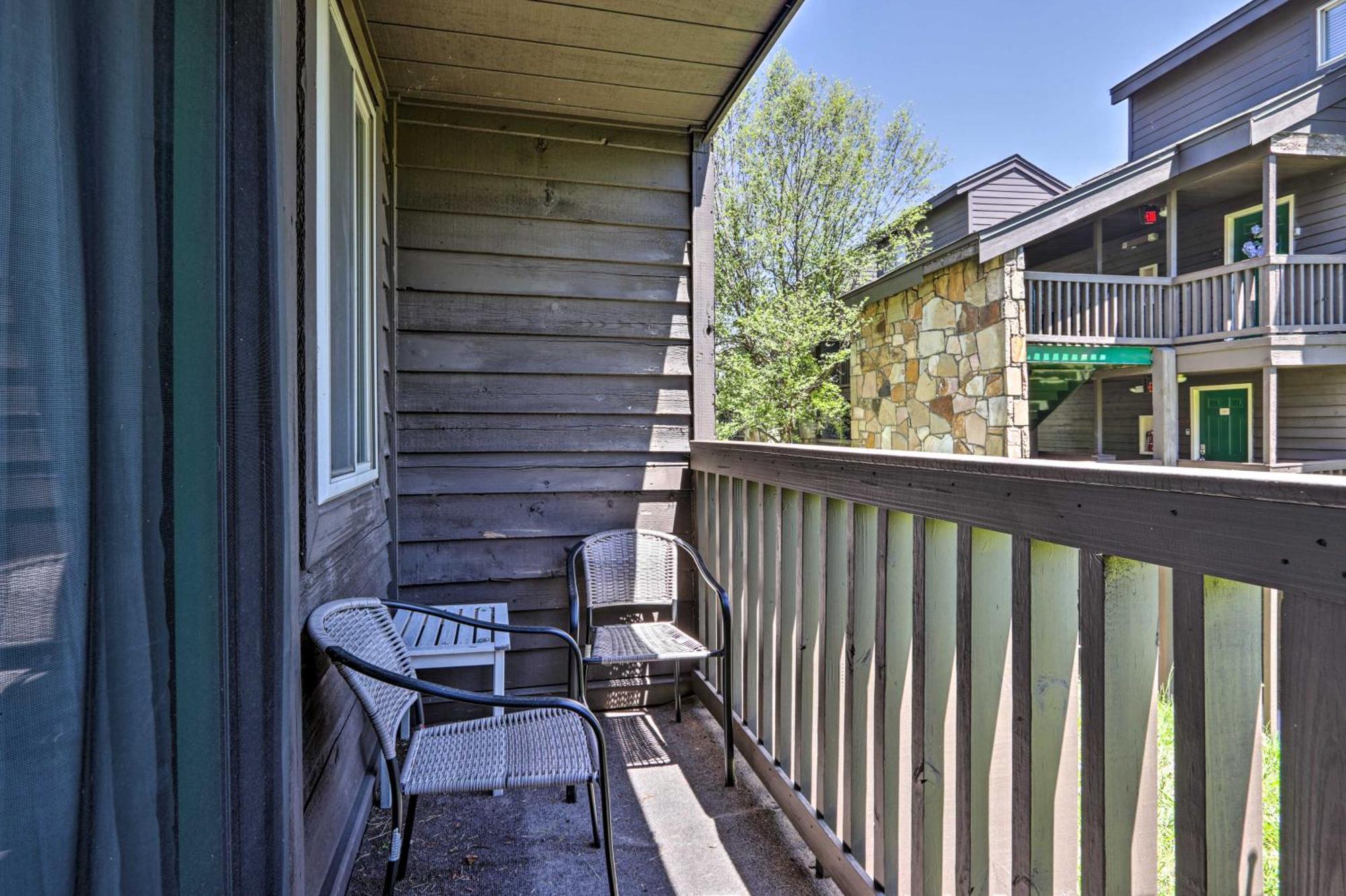 Condo With Pool And Grill Access About 4 Mi To Gatlinburg! Ngoại thất bức ảnh